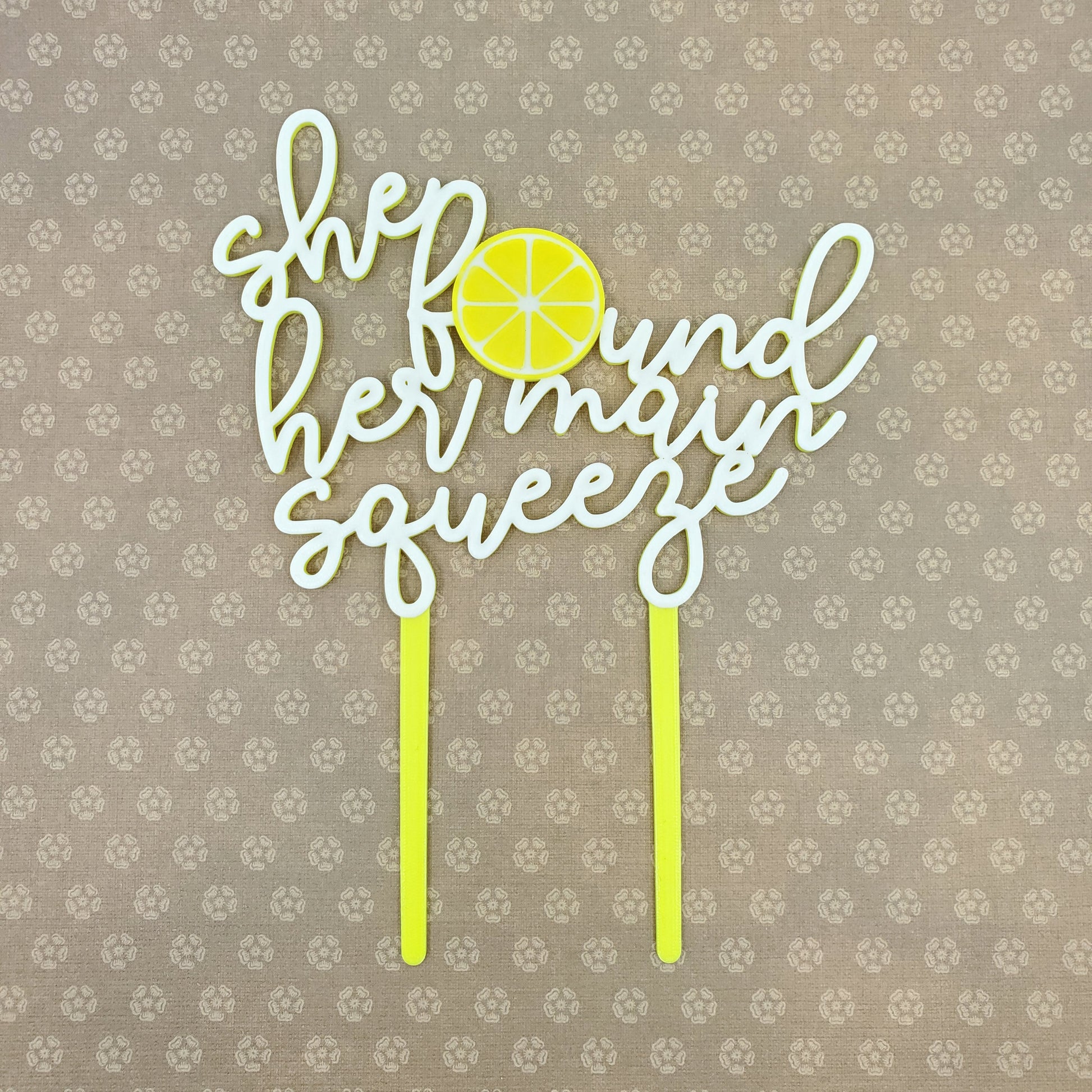 Gyufise - 1 confezione da 1 cake topper glitterato per bridal shower, addio al nubilato, fidanzamenti e feste a tema, colore: oro Gyufise - 1 confezione da 1 cake topper glitterato per bridal shower, addio al nubilato, fidanzamenti e feste a tema, colore: oro